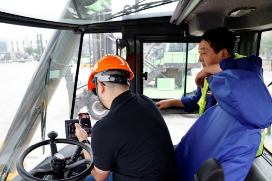 China-Brazil cooperation deepens further | Brazilian Tomé Engenharia technical team visits XCMG